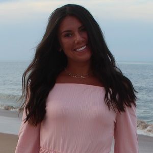 Meet your Posher, Valarie